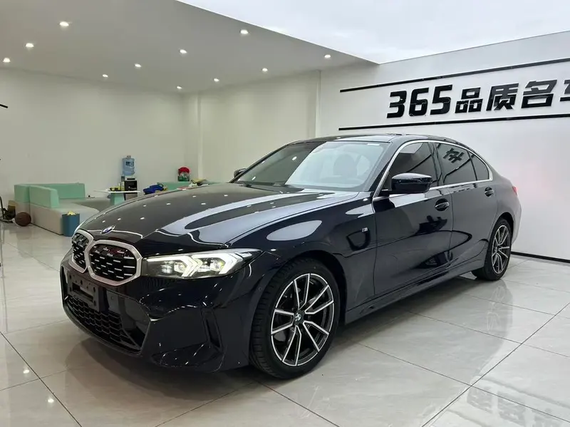 BMW 3-Series, 2023