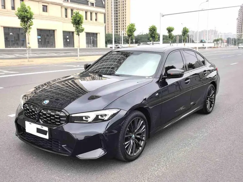 BMW 3-Series, 2023