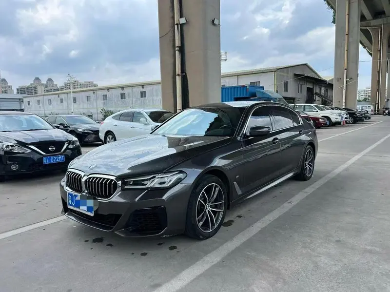 BMW 5-Series, 2021