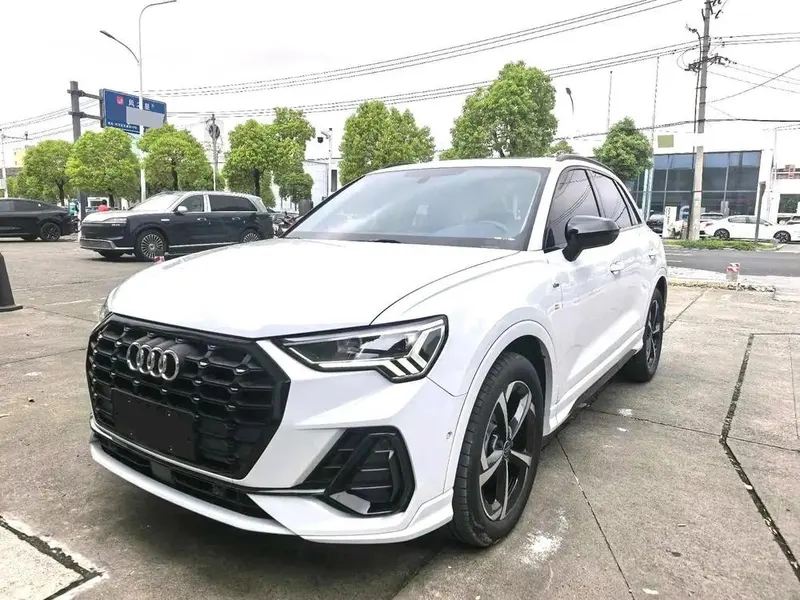 Audi Q3, 2023