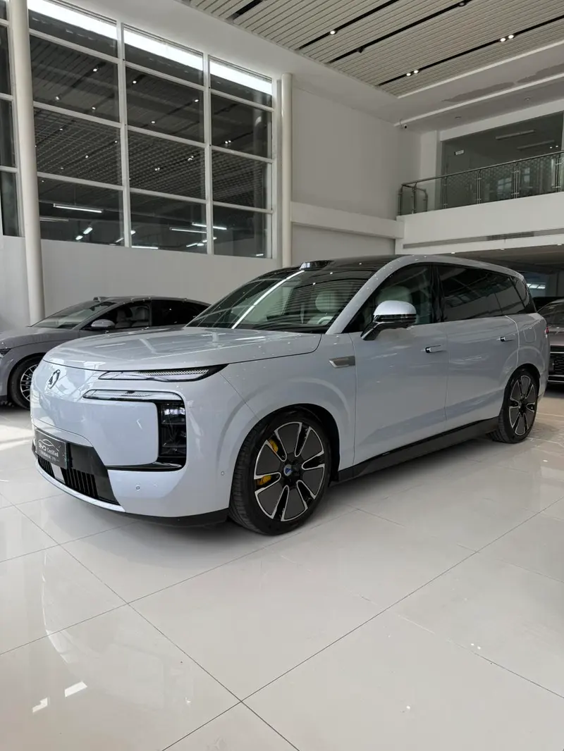 Denza N8L DM, 2025