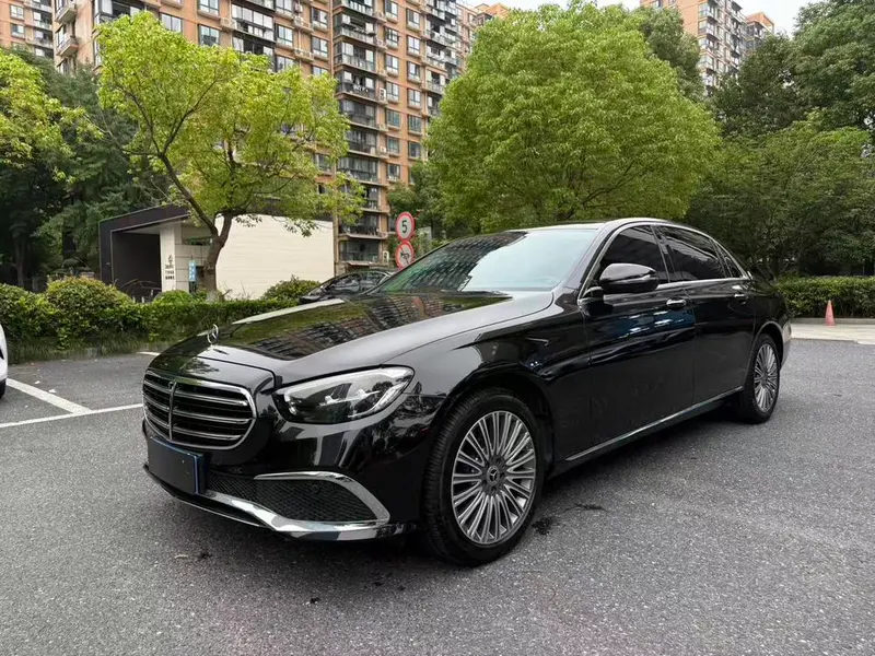 Mercedes-Benz E-Class, 2022