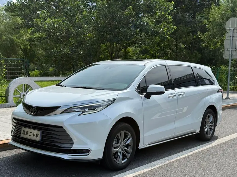 Toyota Sienna, 2026