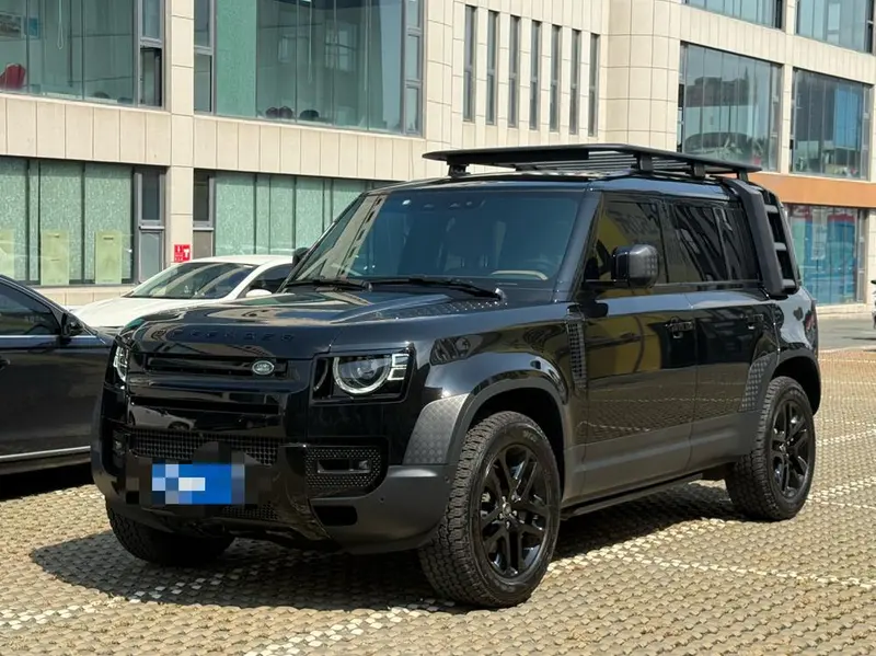 Land Rover Defender, 2025