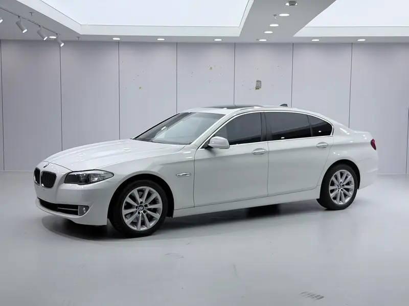 BMW 5-Series, 2011