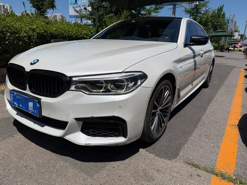 BMW 5-Series, 2020