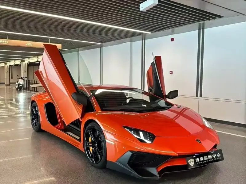 Lamborghini Aventador, 2013