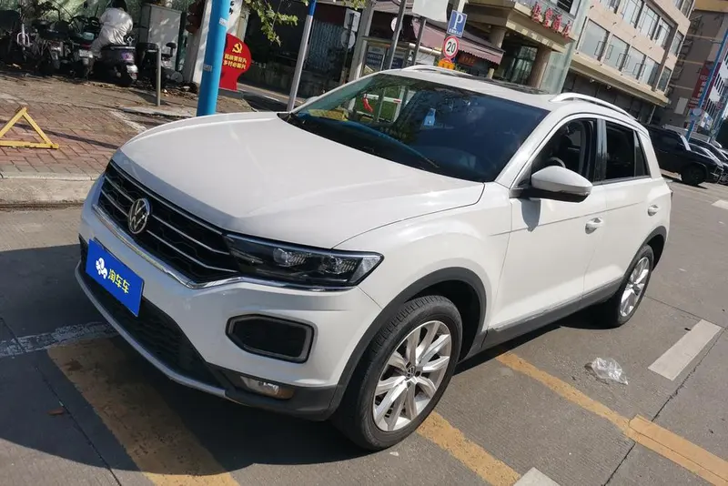 Volkswagen T-Roc, 2022