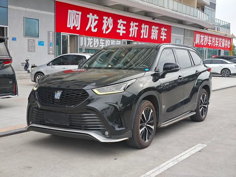 Toyota Crown Kluger, 2022