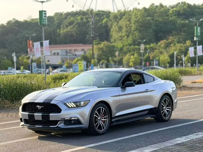 Ford Mustang 2.3T Parallel Import, 2017 — фото 1