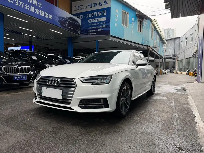 Audi A4L 30 Version 40 TFSI Sport Version, 2018 — фото 1
