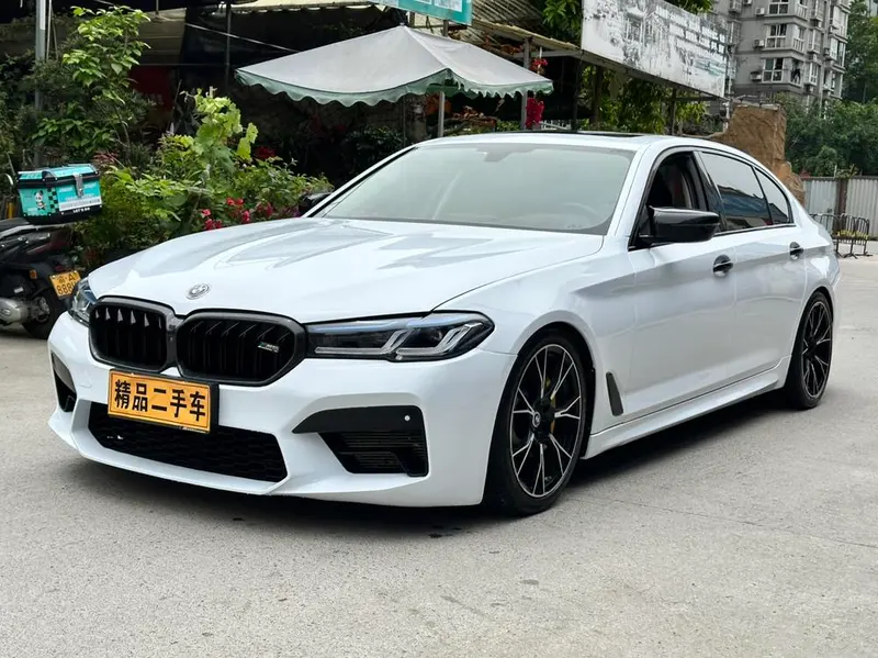 BMW 5-Series, 2019