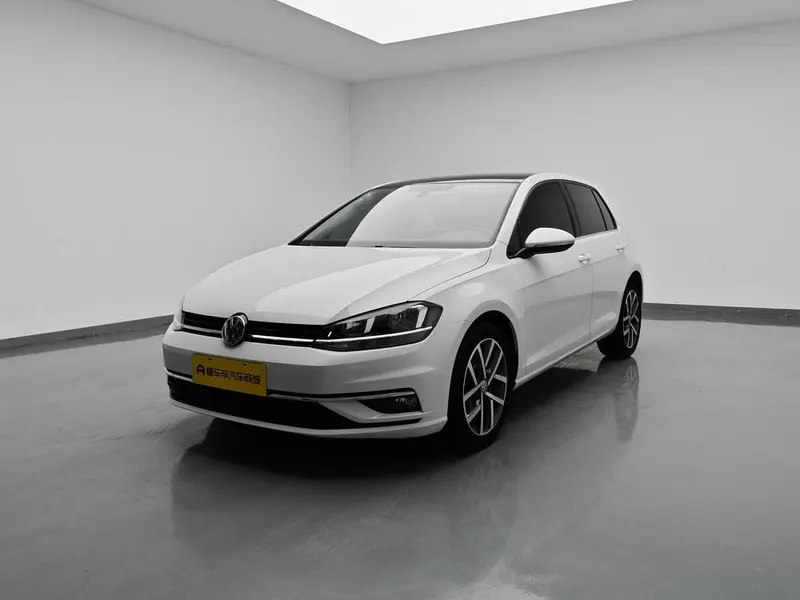 Volkswagen Golf 200TSI DSG Comfort Version Edition, 2020 — фото 1
