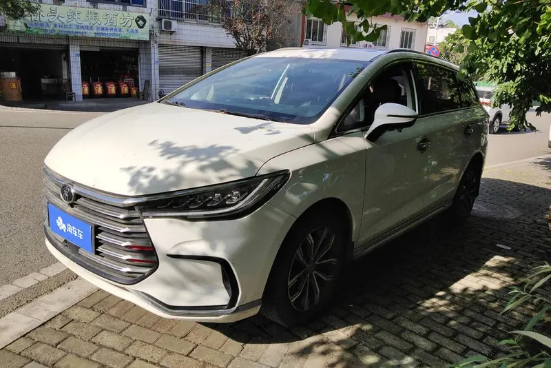 BYD Song MAX, 2021