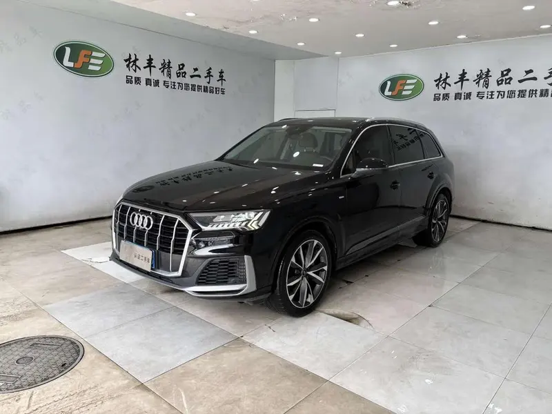 Audi Q7 55 TFSI quattro S line Sport Version, 2022 — фото 1