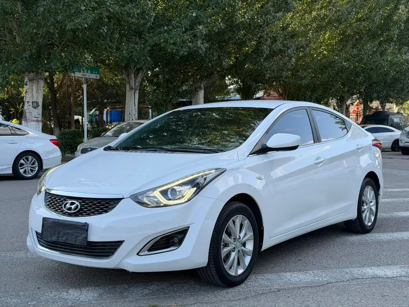 Hyundai Elantra Langdong, 2016