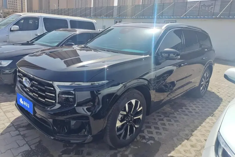 Ford Edge, 2025