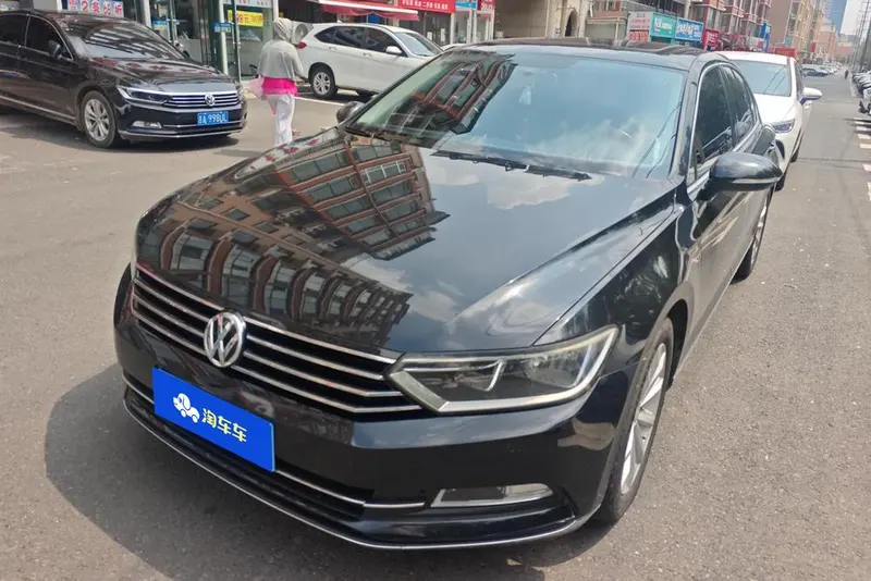 Volkswagen Magotan 330TSI DSG Leading Version, 2017 — фото 1