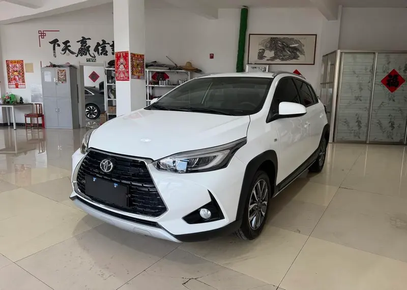 Toyota Yaris L, 2022