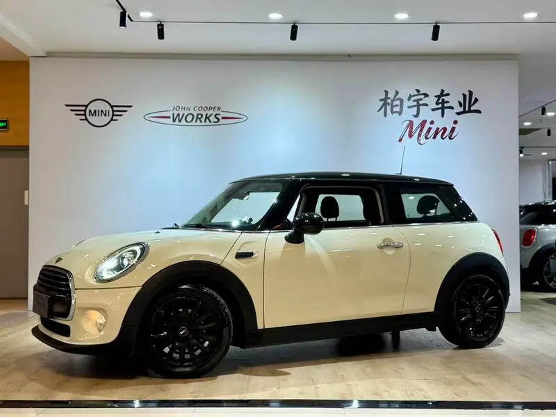 MINI MINI 1.5T COOPER Classic, 2018 — фото 1