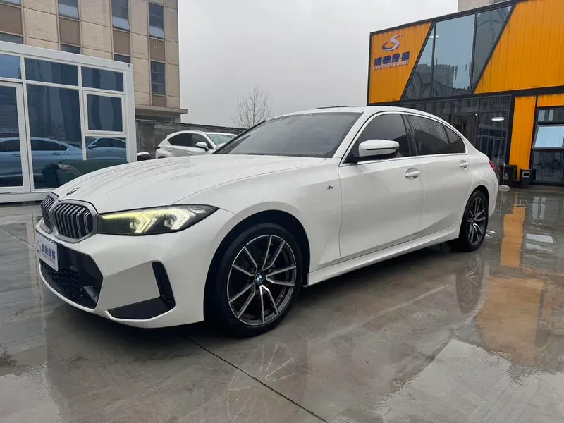 BMW 3-Series, 2023