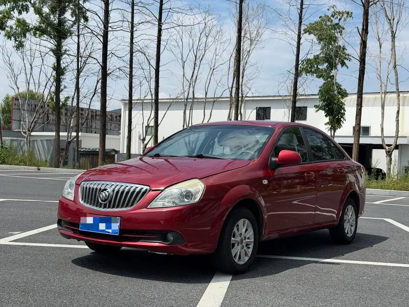 Buick Excelle, 2013
