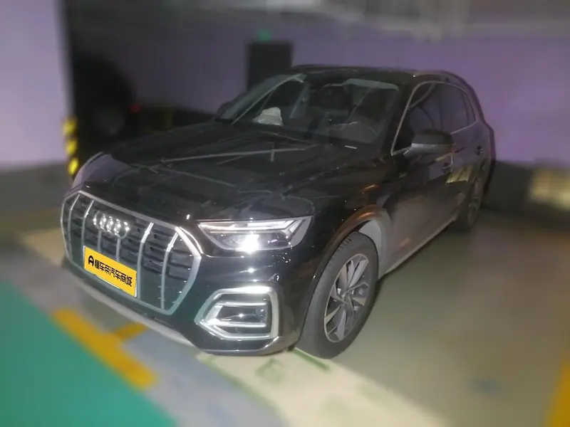 Audi Q5L, 2022