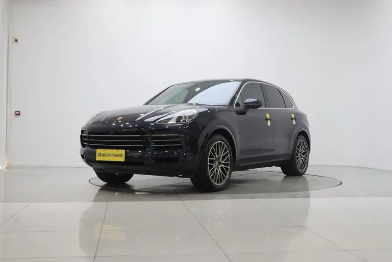 Porsche Cayenne E-Hybrid, 2021