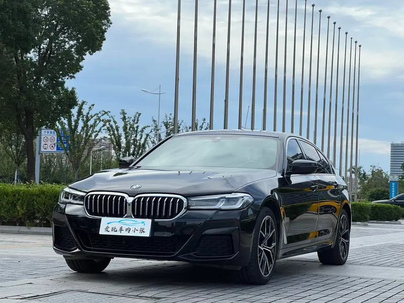 BMW 5-Series, 2023