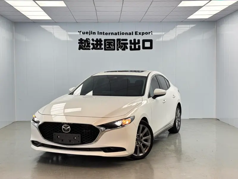 Mazda 3 Axela, 2022