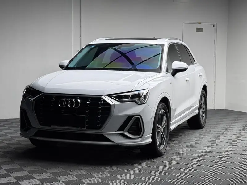 Audi Q3, 2022