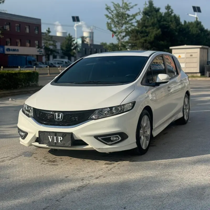 Honda Jade 1.8L Auto Comfort Edition 5 Seater, 2016 — фото 1