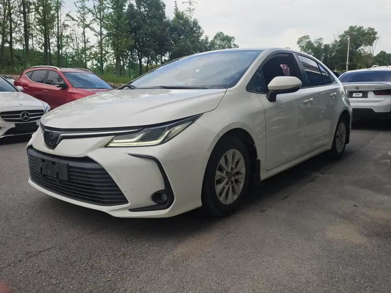 Toyota Corolla 1.5L CVT Edition, 2021 — фото 1