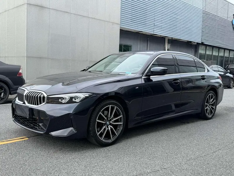 BMW 3-Series, 2023
