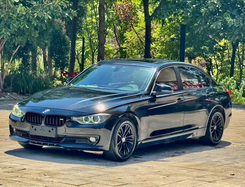 BMW 3-Series, 2015