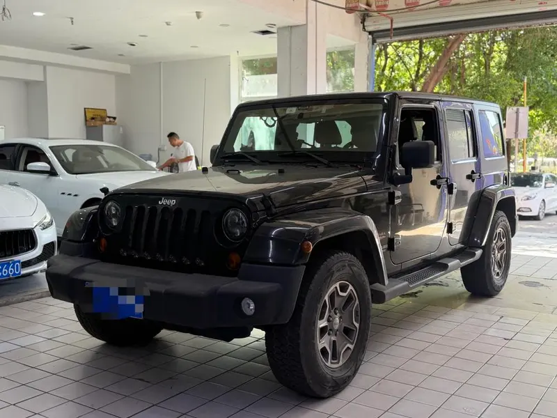 Jeep Wrangler, 2013