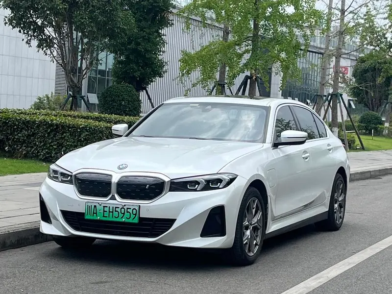 BMW i3 eDrive35L, 2022 — фото 1