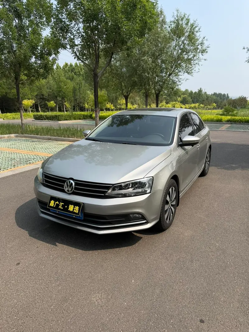 Volkswagen Sagitar 1.6L Auto Comfort Version, 2018 — фото 1