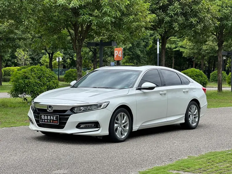 Honda Accord 260TURBO Elite Edition CN5, 2018 — фото 1