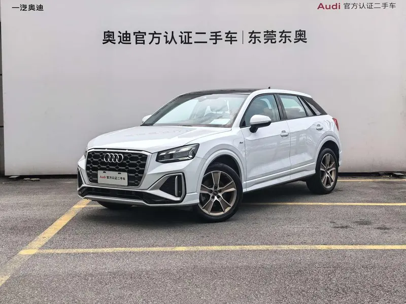 Audi Q2L, 2022