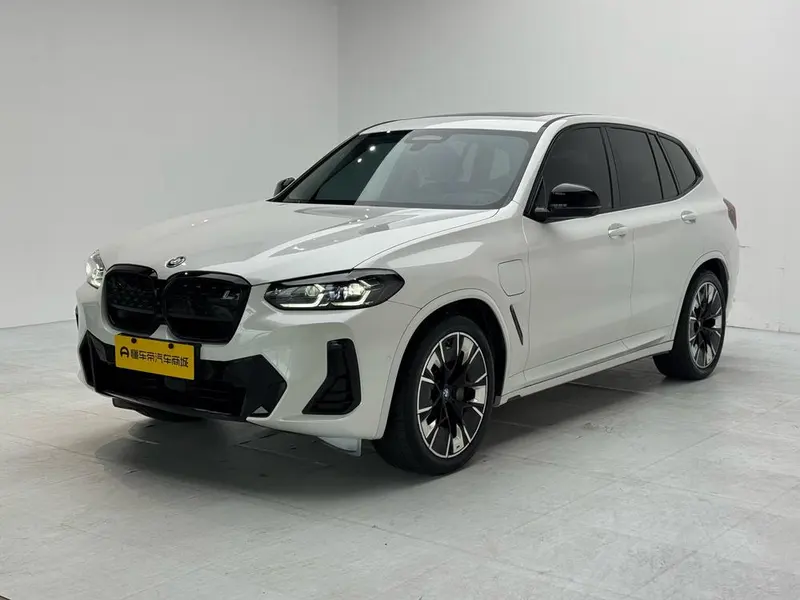BMW iX3, 2022
