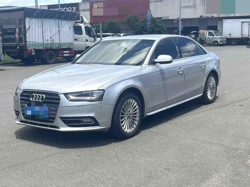 Audi A4L 35 TFSI Auto Standard Version, 2015 — фото 1