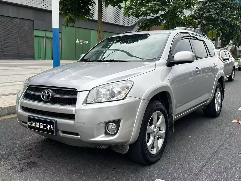 Toyota RAV4 2.4L Auto 4WD Refined Navigation Edition, 2011 — фото 1