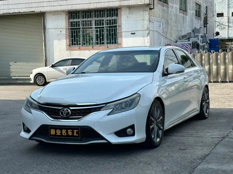 Toyota Reiz, 2013