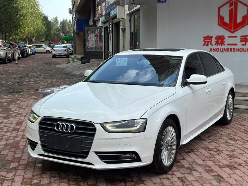 Audi A4L 35 TFSI Auto Comfort Version, 2015 — фото 1