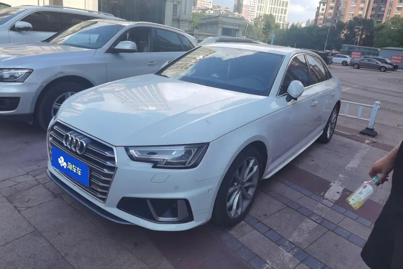 Audi A4L 40 TFSI Fashion Version CN6, 2019 — фото 1