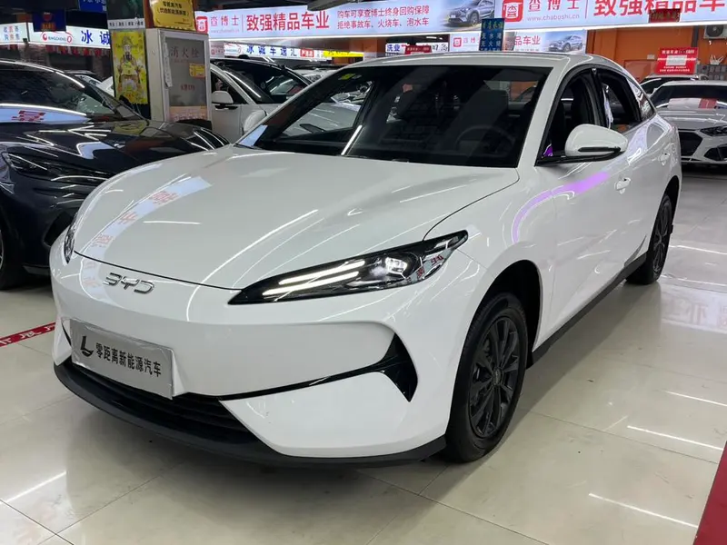 BYD e7, 2025