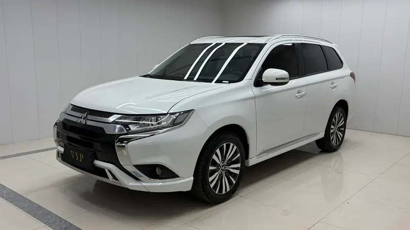 Mitsubishi Outlander, 2021