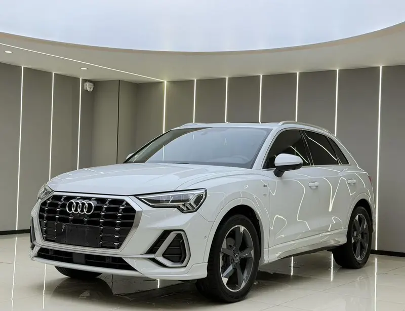 Audi Q3, 2022