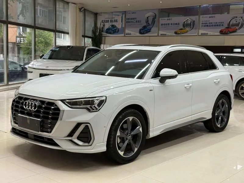 Audi Q3 35 TFSI Fashion Version, 2023 — фото 1